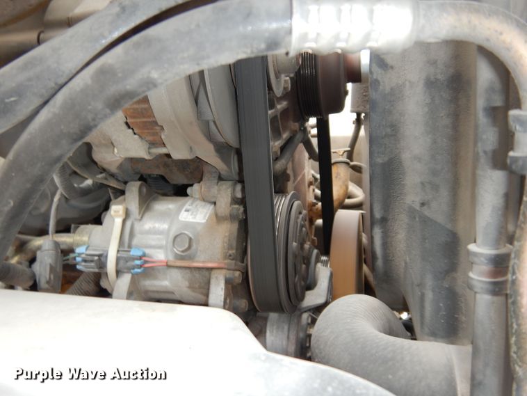 image for item MD9145 1998 GMC C7500  drilling rig truck