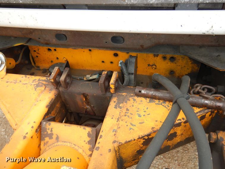 image for item MD9145 1998 GMC C7500  drilling rig truck