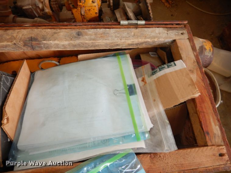 image for item MD9145 1998 GMC C7500  drilling rig truck