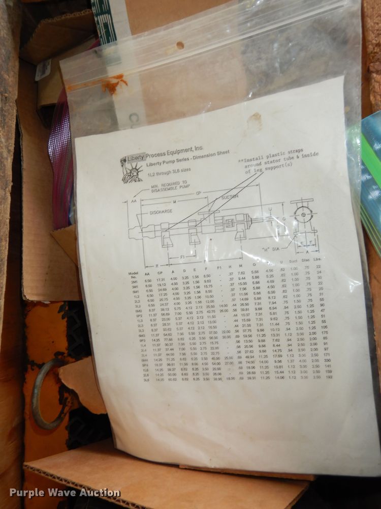 image for item MD9145 1998 GMC C7500  drilling rig truck