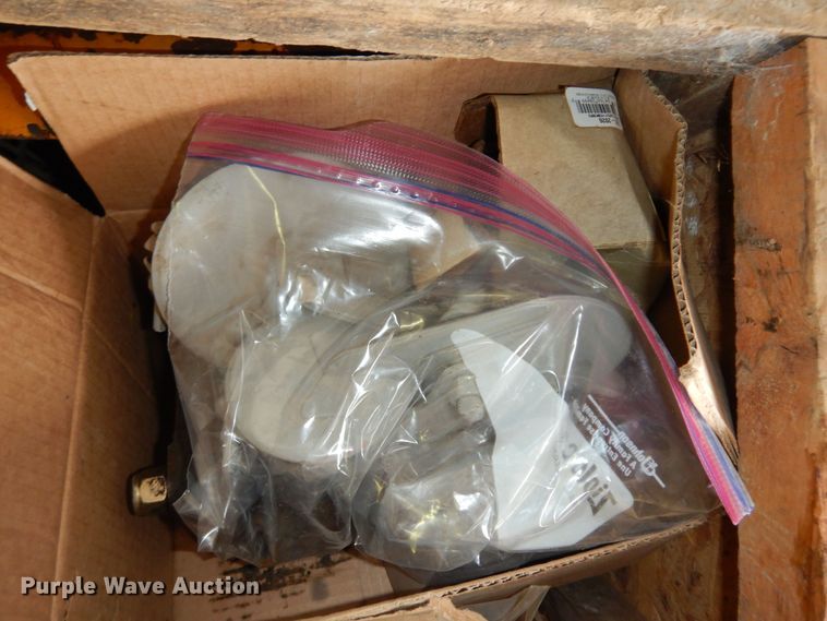 image for item MD9145 1998 GMC C7500  drilling rig truck