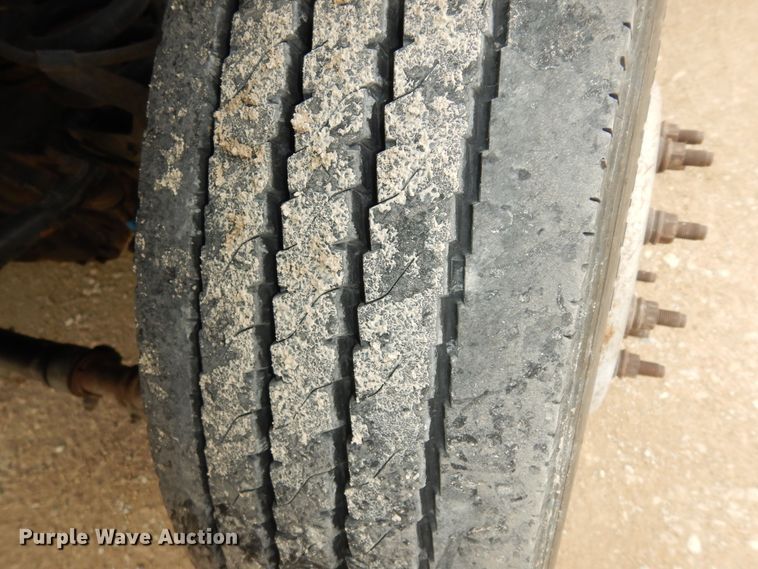 image for item MD9146 2012 Ford F550 Super Duty XL  Crew Cab flatbed truck