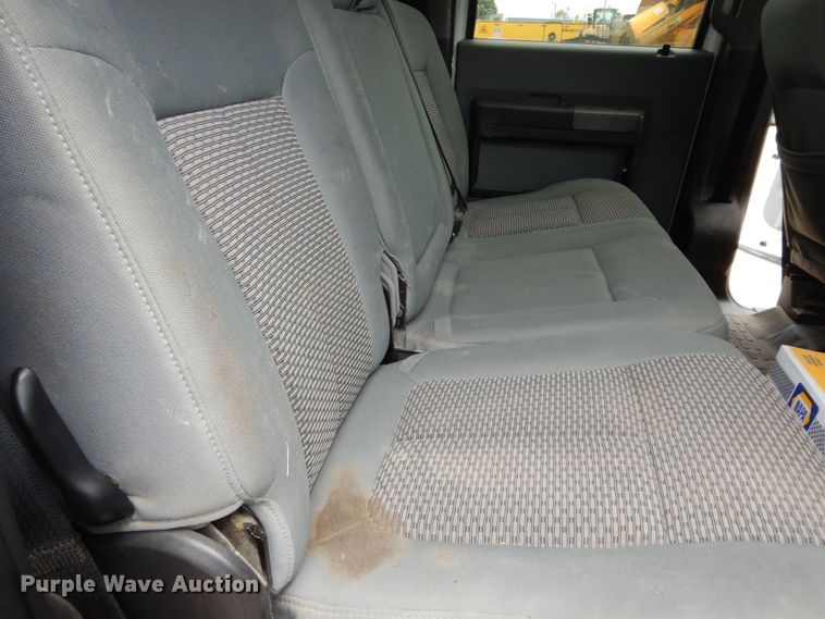 image for item MD9146 2012 Ford F550 Super Duty XL  Crew Cab flatbed truck