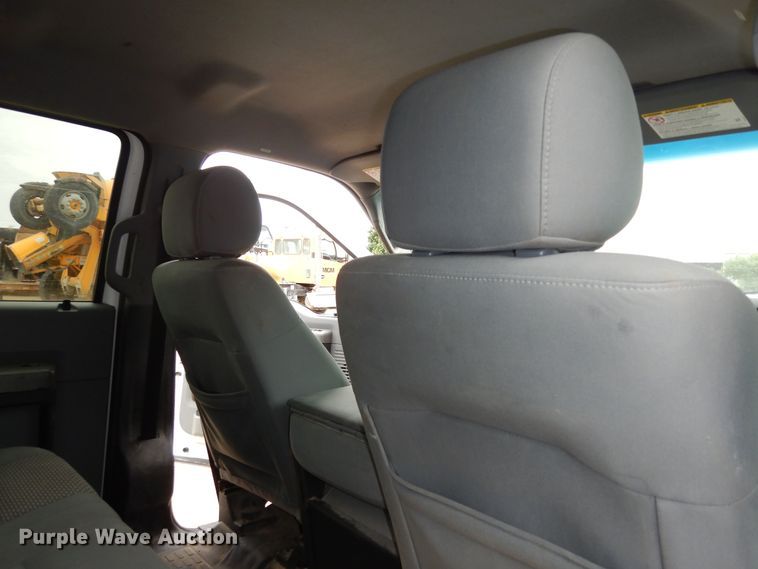 image for item MD9146 2012 Ford F550 Super Duty XL  Crew Cab flatbed truck