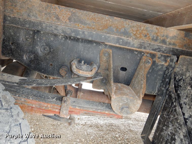 image for item MD9146 2012 Ford F550 Super Duty XL  Crew Cab flatbed truck