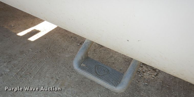 image for item MD9188 1999 Ford F550 Super Duty  dump flatbed truck