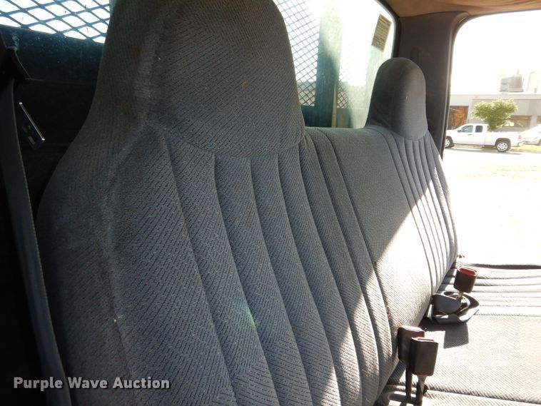 image for item MD9188 1999 Ford F550 Super Duty  dump flatbed truck