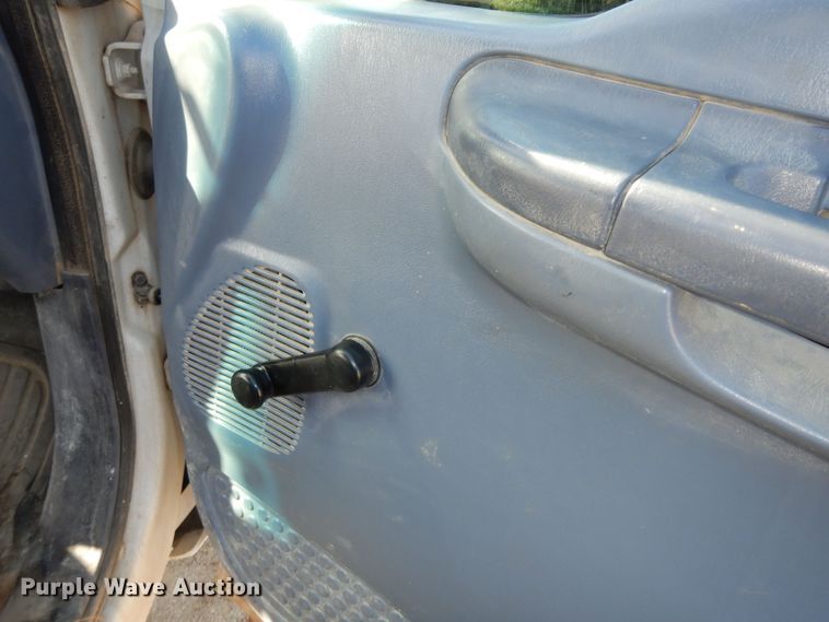 image for item MD9188 1999 Ford F550 Super Duty  dump flatbed truck