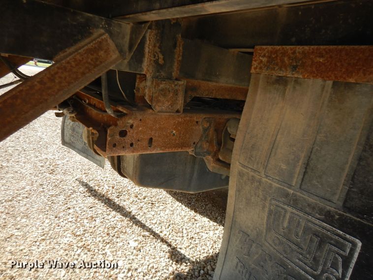 image for item MD9188 1999 Ford F550 Super Duty  dump flatbed truck