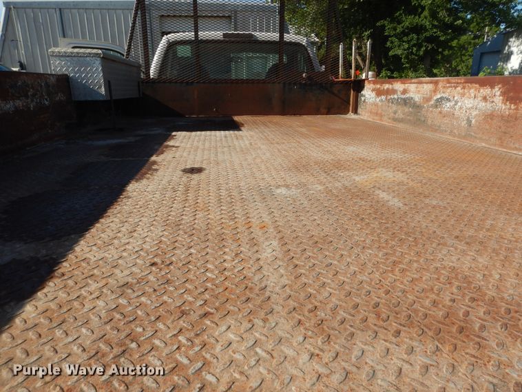 image for item MD9188 1999 Ford F550 Super Duty  dump flatbed truck