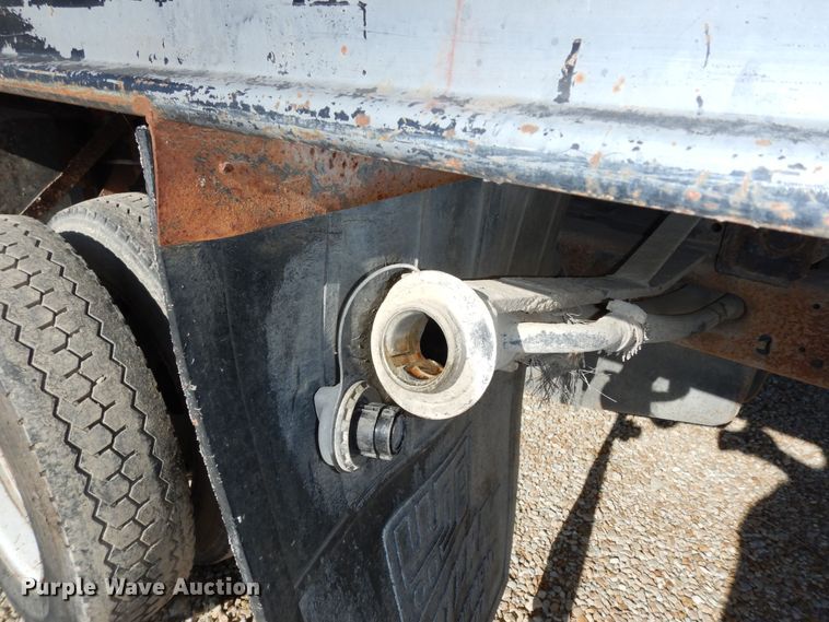 image for item MD9188 1999 Ford F550 Super Duty  dump flatbed truck