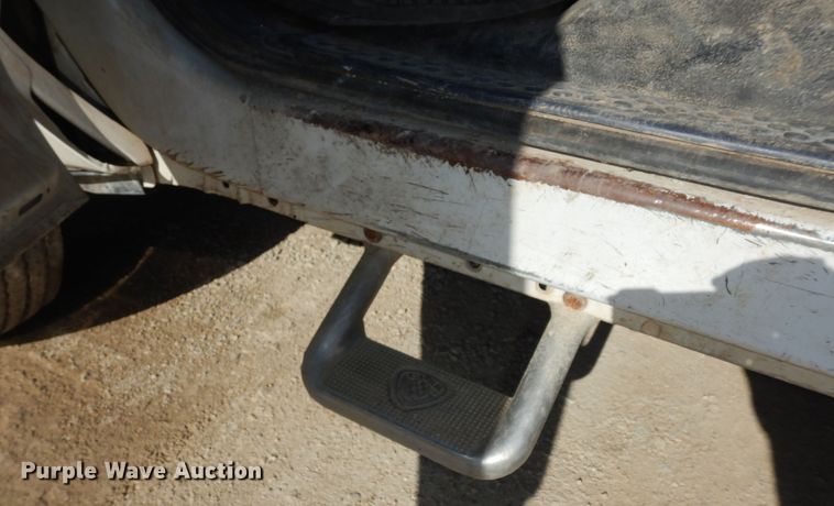 image for item MD9188 1999 Ford F550 Super Duty  dump flatbed truck