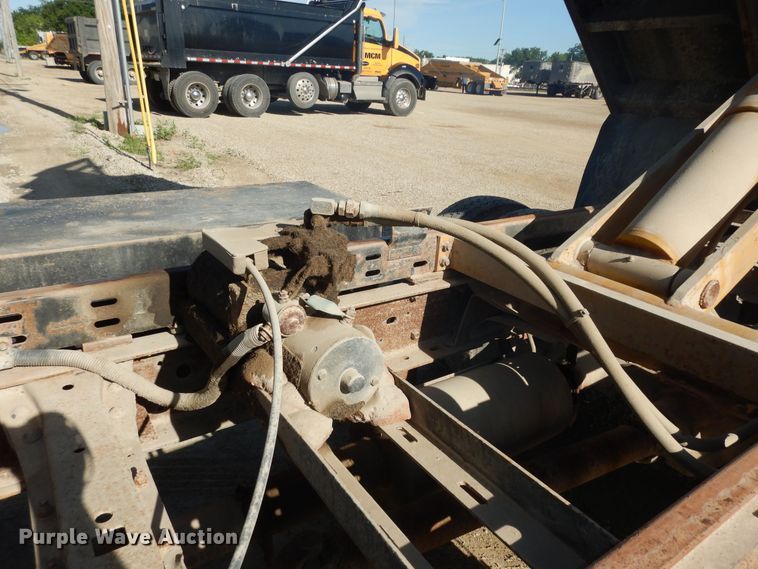 image for item MD9188 1999 Ford F550 Super Duty  dump flatbed truck