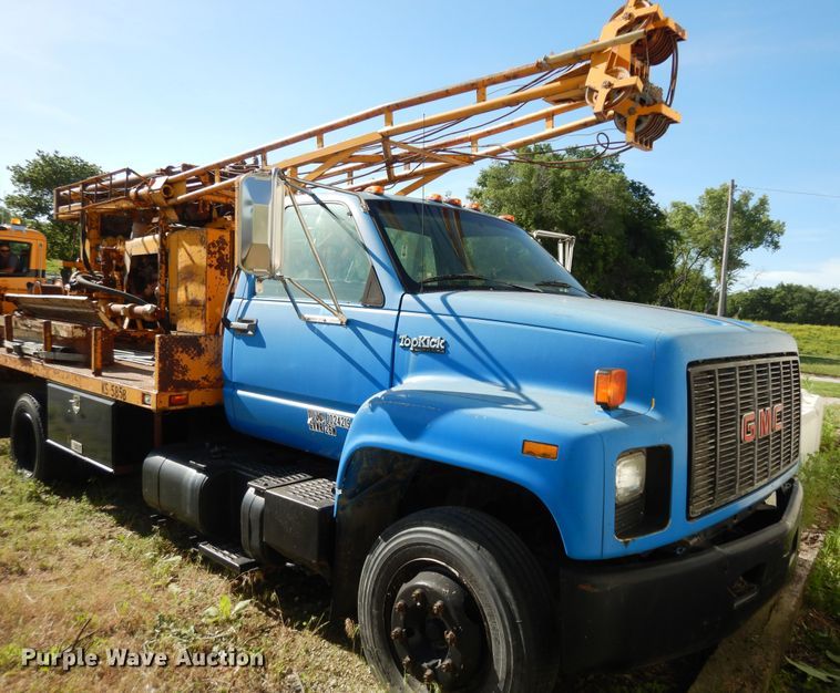 image for item MD9189 1995 GMC TopKick LoPro  drilling rig truck