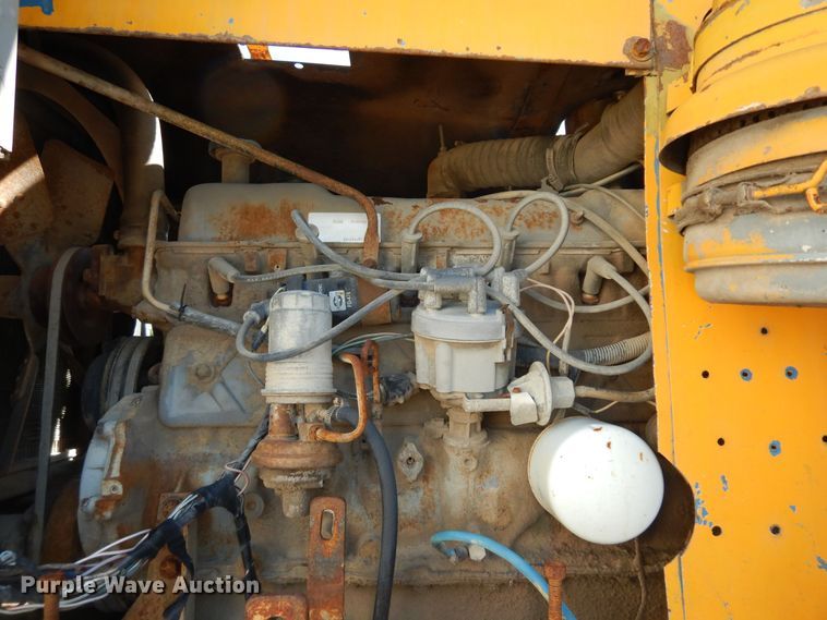 image for item MD9189 1995 GMC TopKick LoPro  drilling rig truck