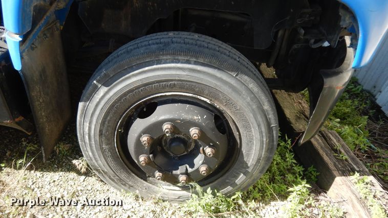 image for item MD9189 1995 GMC TopKick LoPro  drilling rig truck