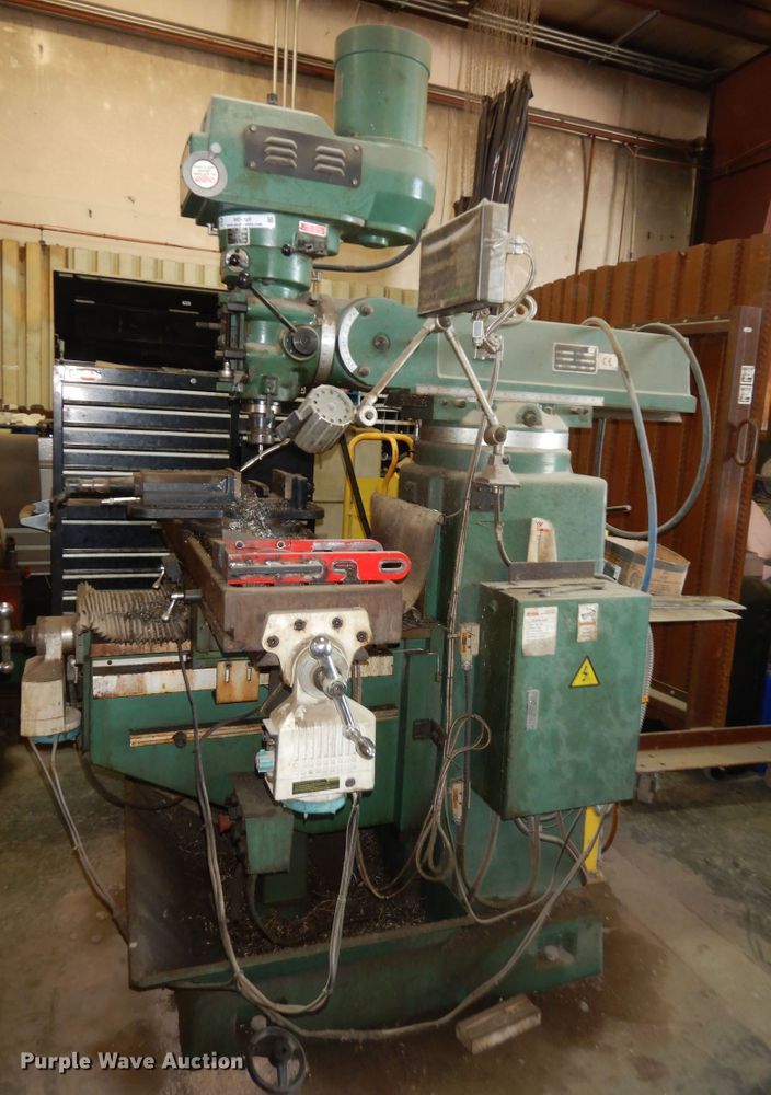 image for item MD9220 2008 Grizzly X6330B  milling machine