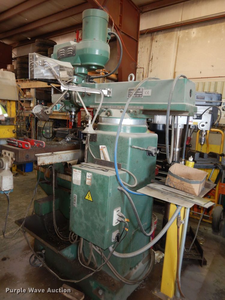 image for item MD9220 2008 Grizzly X6330B  milling machine