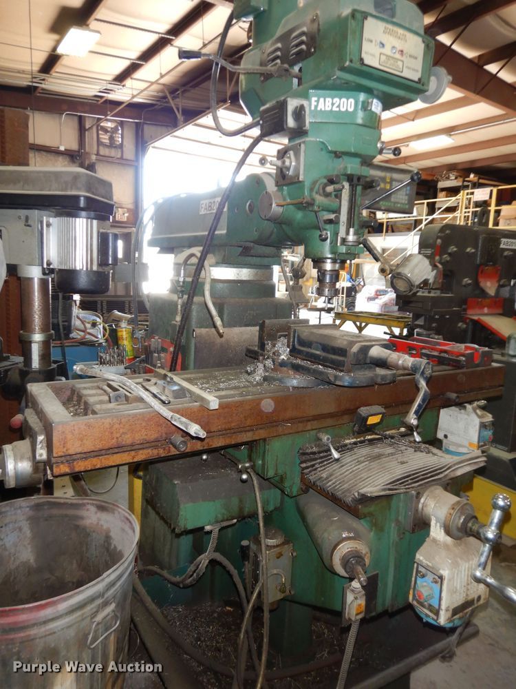 image for item MD9220 2008 Grizzly X6330B  milling machine