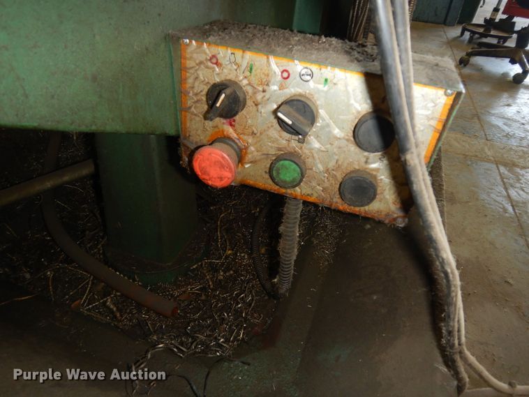 image for item MD9220 2008 Grizzly X6330B  milling machine