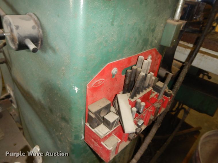 image for item MD9220 2008 Grizzly X6330B  milling machine