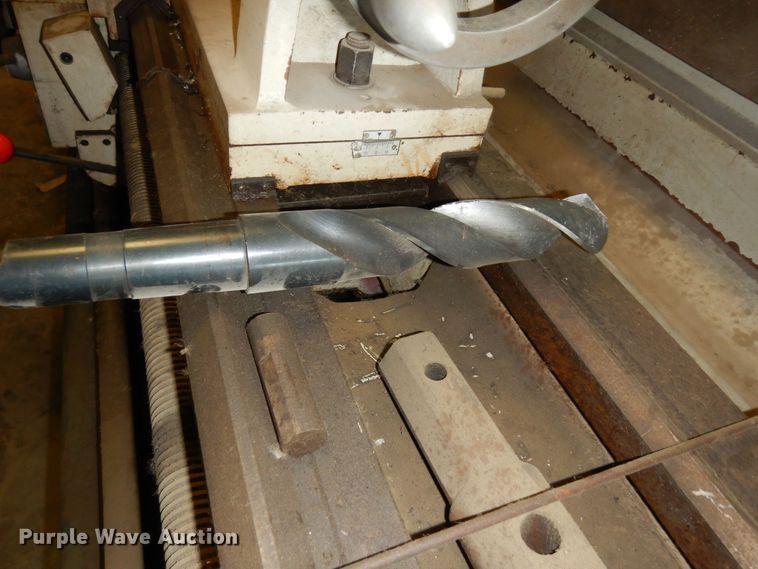 image for item MD9223 2010 Grizzly G0600  big bore metal lathe