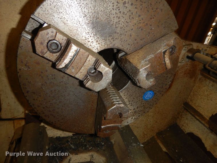 image for item MD9223 2010 Grizzly G0600  big bore metal lathe