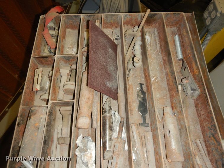 image for item MD9223 2010 Grizzly G0600  big bore metal lathe