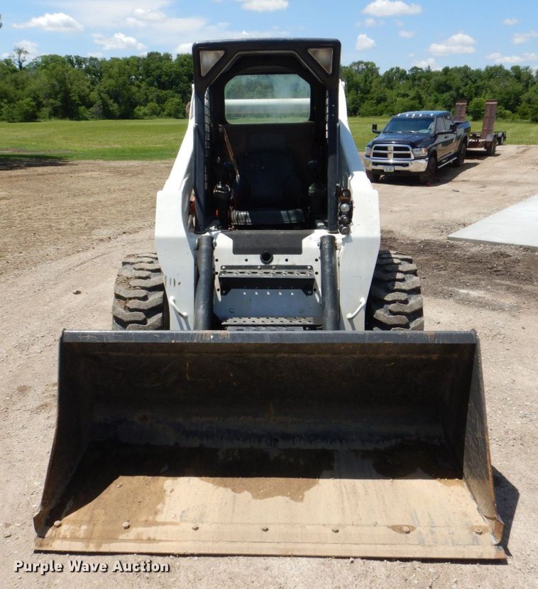 image for item MF9100 2009 Bobcat S250  skid steer loader