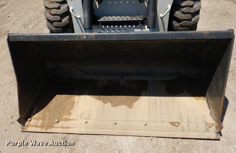 image for item MF9100 2009 Bobcat S250  skid steer loader