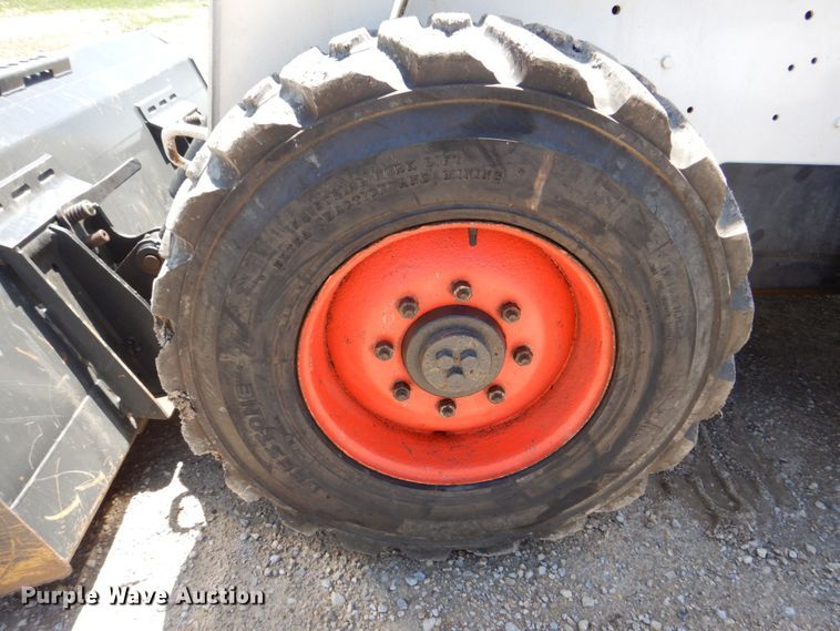 image for item MF9100 2009 Bobcat S250  skid steer loader