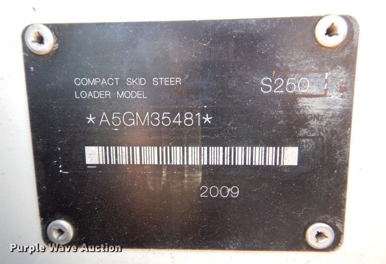 image for item MF9100 2009 Bobcat S250  skid steer loader