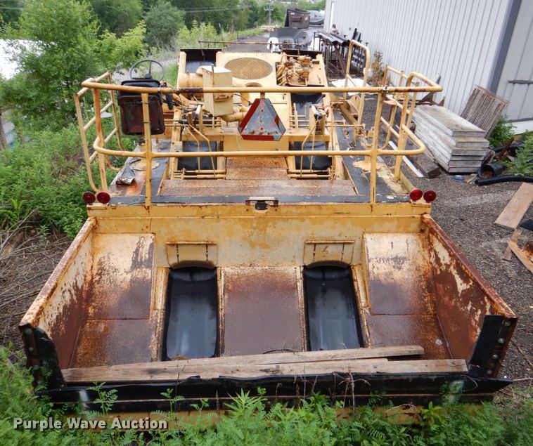 image for item MF9102 1982 Etnyre ETN-82  chip spreader