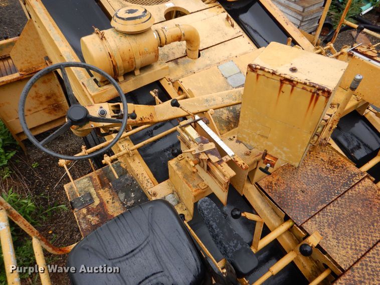 image for item MF9102 1982 Etnyre ETN-82  chip spreader