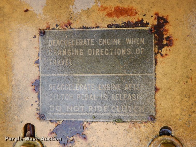 image for item MF9102 1982 Etnyre ETN-82  chip spreader