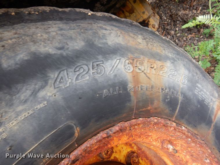 image for item MF9102 1982 Etnyre ETN-82  chip spreader