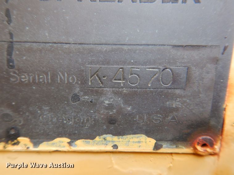 image for item MF9102 1982 Etnyre ETN-82  chip spreader