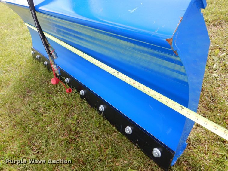 image for item MF9112 2021 TopCat SSSG72  skid steer grader