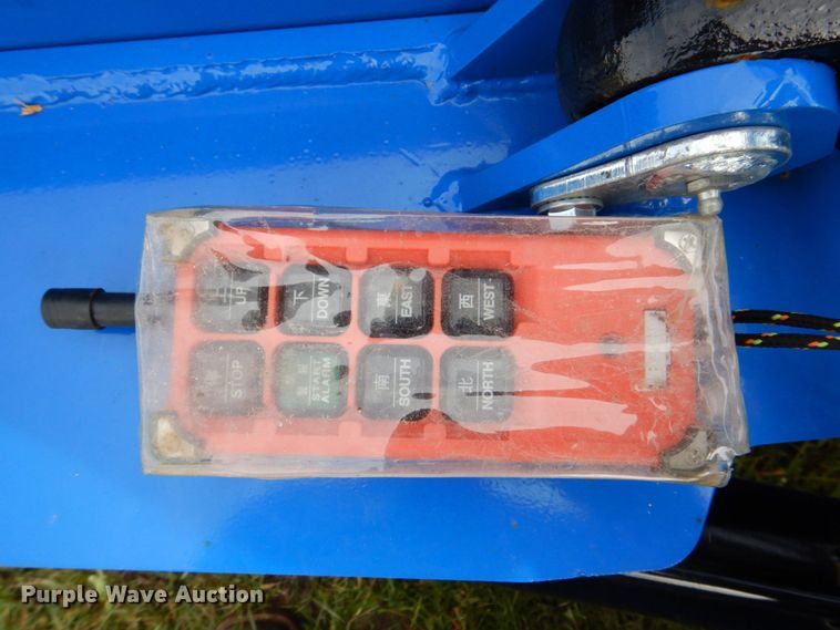 image for item MF9112 2021 TopCat SSSG72  skid steer grader