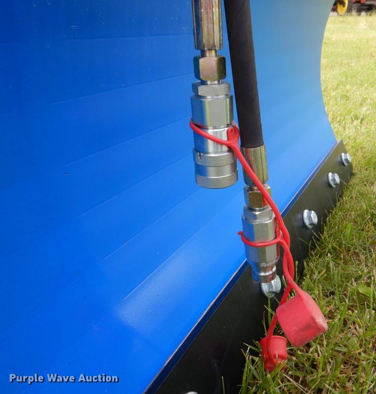 image for item MF9112 2021 TopCat SSSG72  skid steer grader