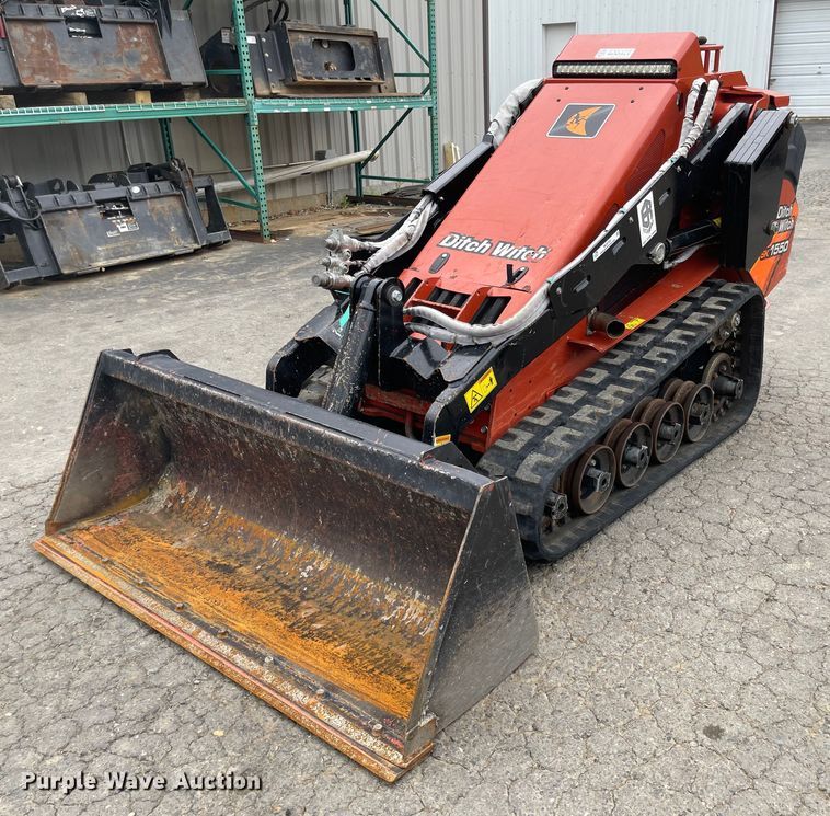 2018 Ditch Witch SK1550 compact utility loader in Hot Springs, AR