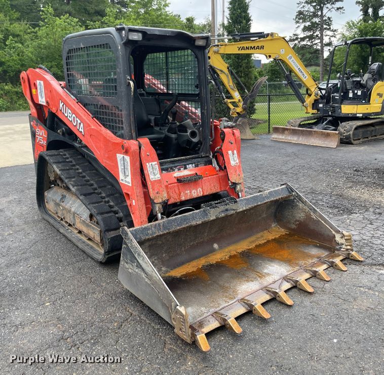 image for item MJ9787 2019 Kubota SVL75-2  tracked skid steer loader