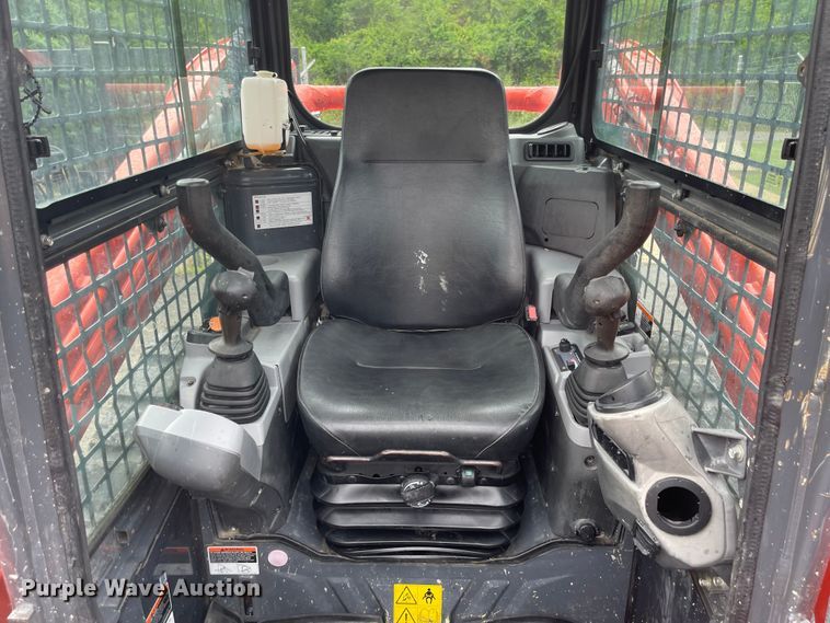 image for item MJ9787 2019 Kubota SVL75-2  tracked skid steer loader