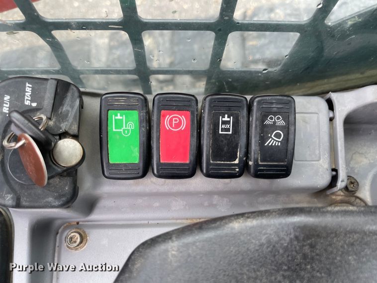 image for item MJ9787 2019 Kubota SVL75-2  tracked skid steer loader