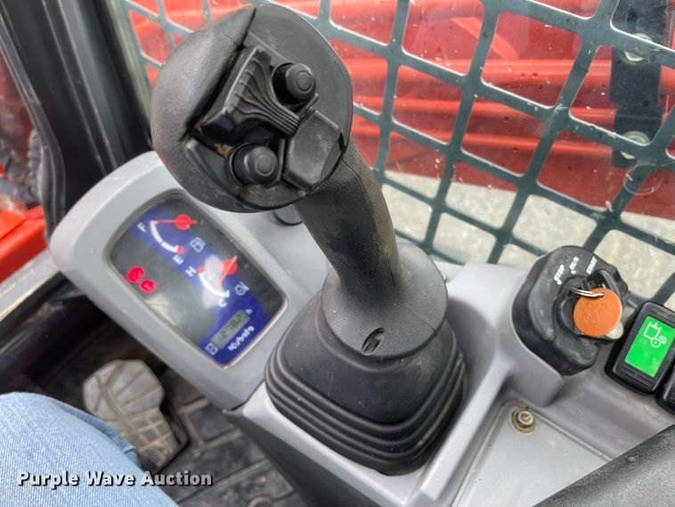 image for item MJ9787 2019 Kubota SVL75-2  tracked skid steer loader