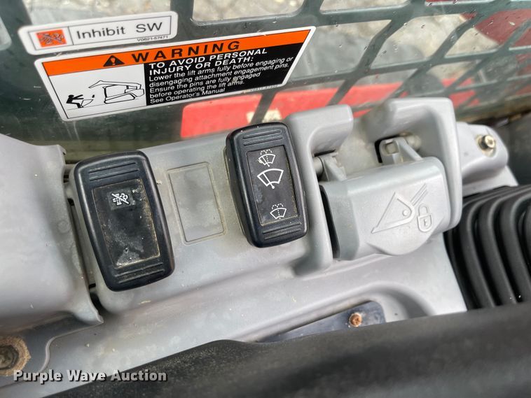 image for item MJ9787 2019 Kubota SVL75-2  tracked skid steer loader