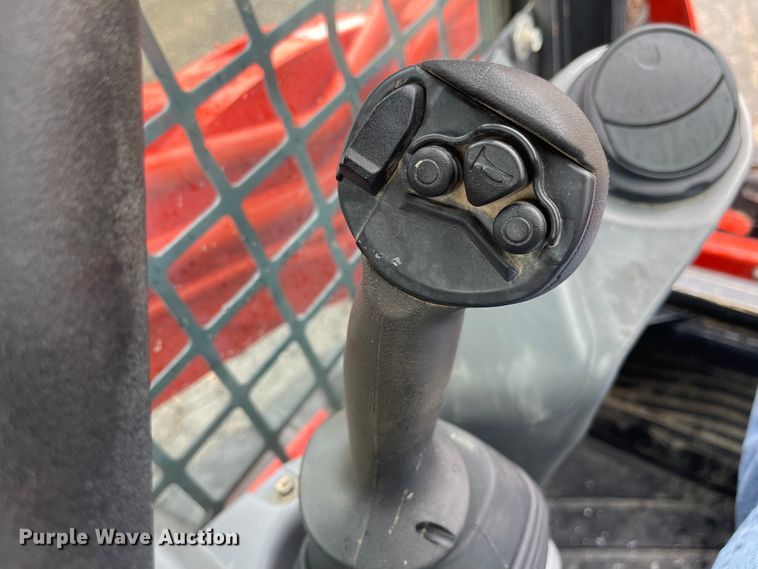 image for item MJ9787 2019 Kubota SVL75-2  tracked skid steer loader