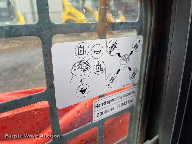 image for item MJ9787 2019 Kubota SVL75-2  tracked skid steer loader