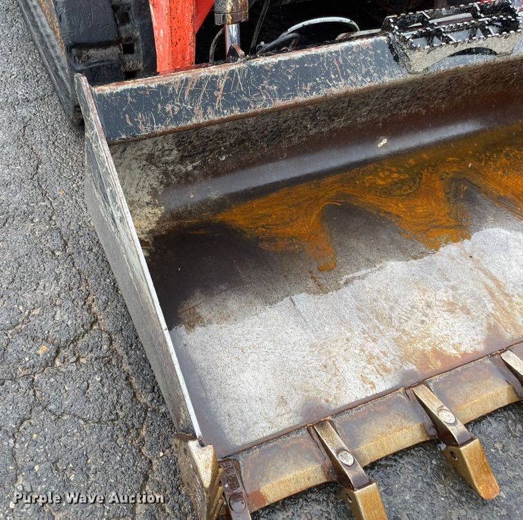 image for item MJ9787 2019 Kubota SVL75-2  tracked skid steer loader