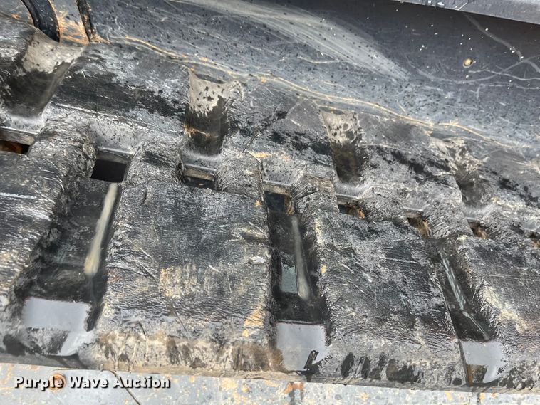 image for item MJ9787 2019 Kubota SVL75-2  tracked skid steer loader